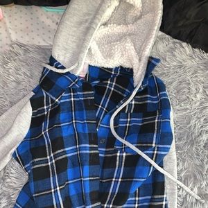 hooded flannel with fuzz in the hood